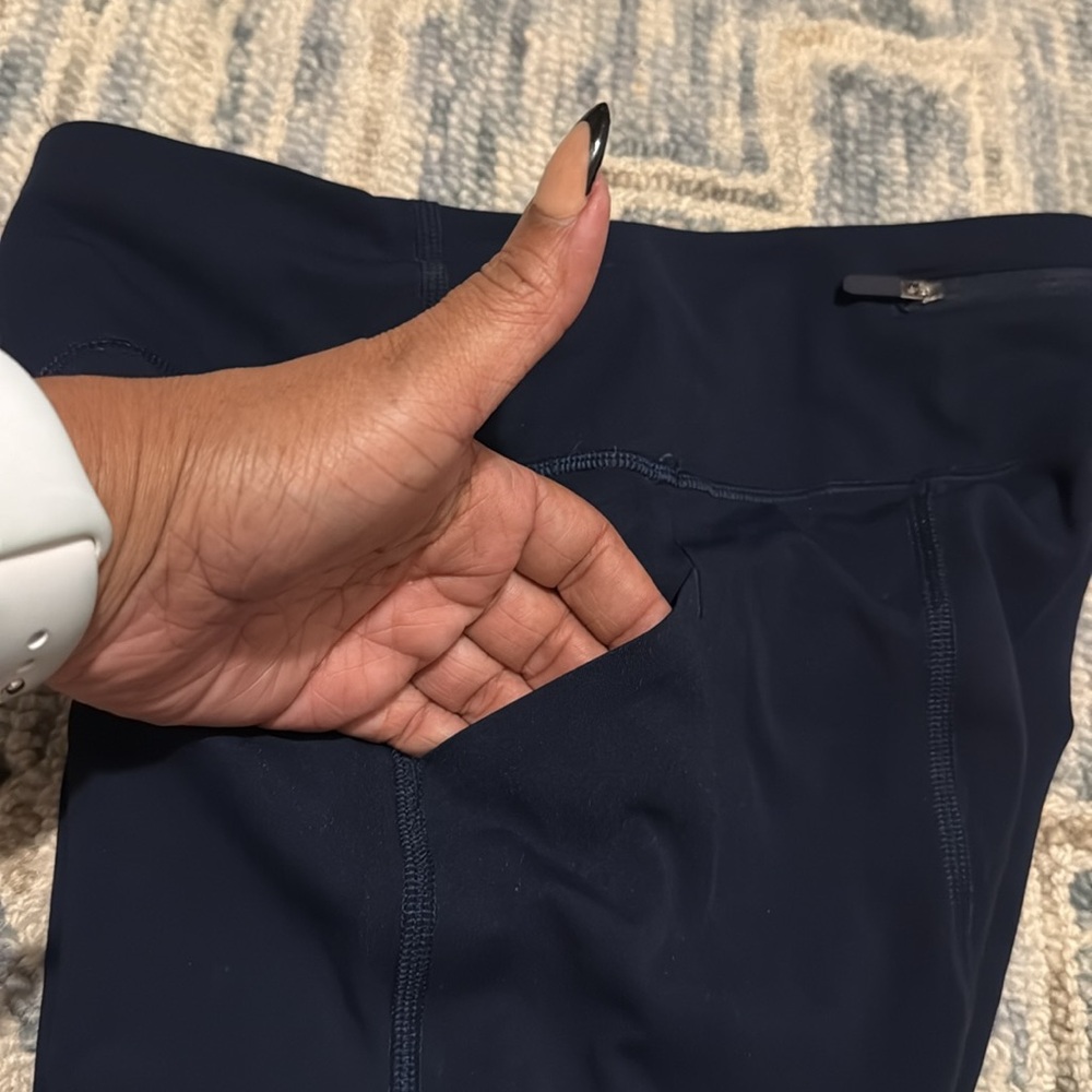Lululemon Navy Blue  Fresh In Mesh Legging (22)Size 4 - Picture 2 of 8